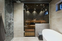 Moderni olohuone Oulun keskustassa kuvattuna Jokakuvan toimesta